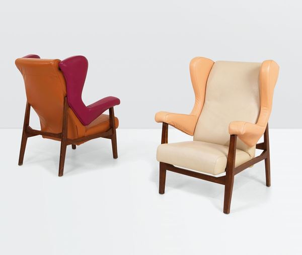 Franco Albini, a pair of Fiorenza armchairs with a wooden structure and leather upholstery. Arflex Prod.,  [..]