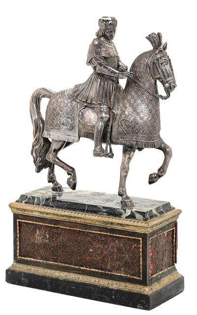 Importante Scultura Equestre in Argento Fuso e Cesellato Raffigurante Re Luigi IX. Arte Francese ...