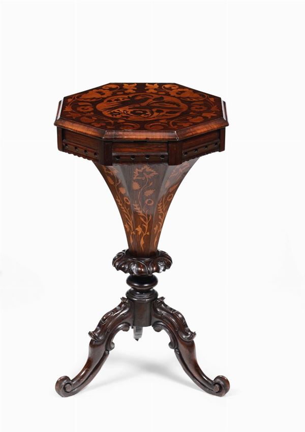 Tavolino da cucito in legno intarsiato, XIX secolo