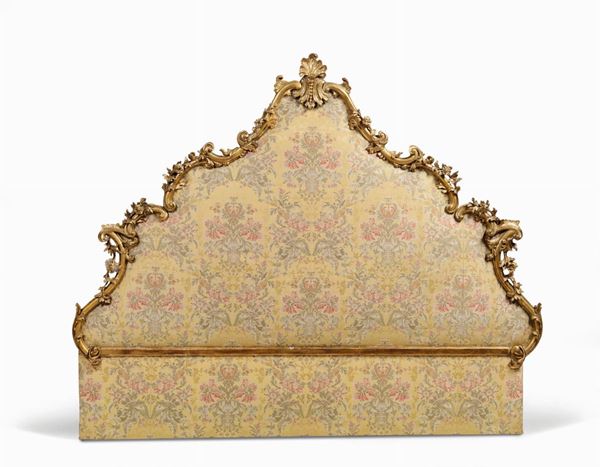 Testata di letto in legno intagliato e dorato, XIX secolo