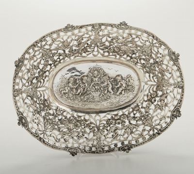 Vassoietto in Argento Cesellato e Traforato, Manifattura del XIX-XX Secolo
