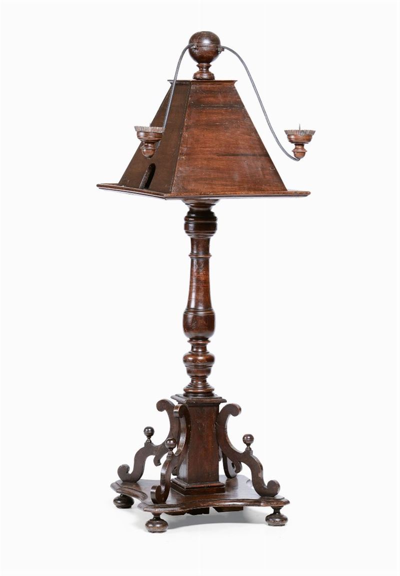 Grande leggio da terra in legno intagliato, XIX secolo  - Auction Fine Art - I - Cambi Casa d'Aste