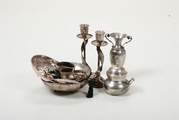 Lotto di oggetti in argento, XX secolo
