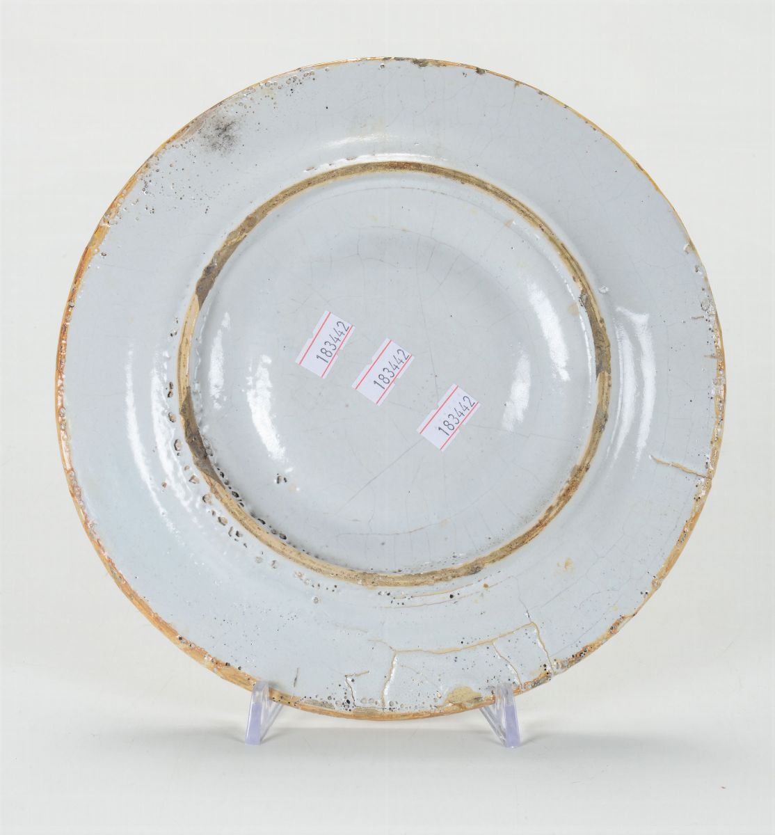 Piatto in Maiolica con Tesa a Grottesche, XIX-XX Secolo