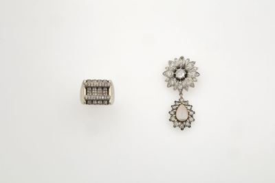 Lotto Composto da un Anello ed un Pendente con Diamanti di Vecchio Taglio e Huit-huit