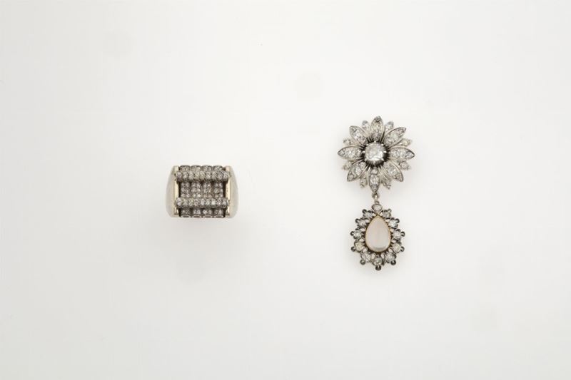 Lotto composto da un anello ed un pendente con diamanti di vecchio taglio e huit-huit  - Asta Asta a Tempo Gioielli - Cambi Casa d'Aste