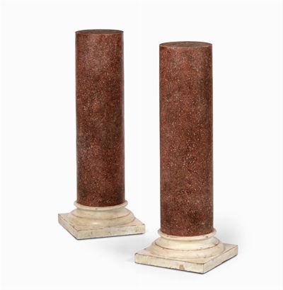 Coppia di Colonne in Legno Dipinto a Finto Porfido, XX Secolo
