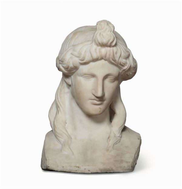Testa in marmo bianco (Antinoo?). Scultore neoclassico del XVIII-XIX secolo