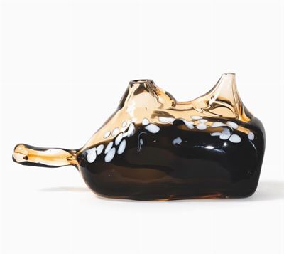 Fulvio Bianconi, Vaso scultura in vetro soffiato bicolore (Murano), 1980 circa
