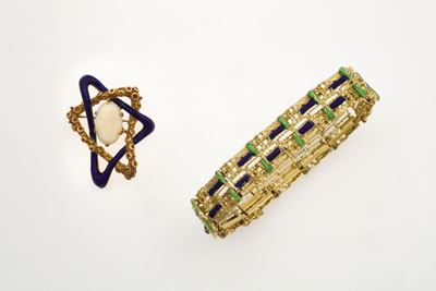 Lotto Composto da una Spilla ed un Bracciale con Smalti Policromi ed Opale