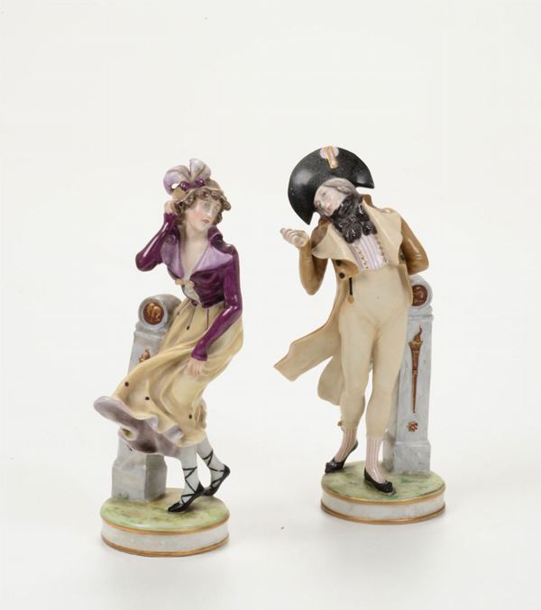 Coppia statuine in ceramica raffiguranti figura maschile e femminile in costume impero, Ginori XX secolo
