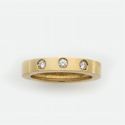 Anello con Tre Diamanti Taglio Brillante