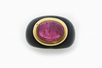 Anello con Tormalina Rosa Taglio Cabochon