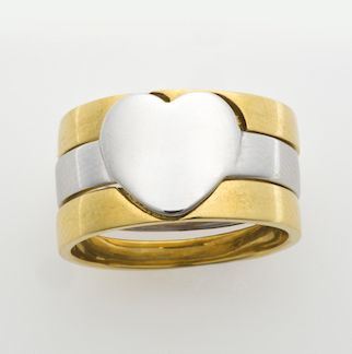 Tre anelli componibili con motivo a cuore  - Asta Gioielli | Cambi Time - Cambi Casa d'Aste