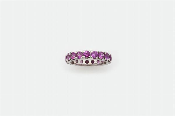 Pink sapphire and gold ring