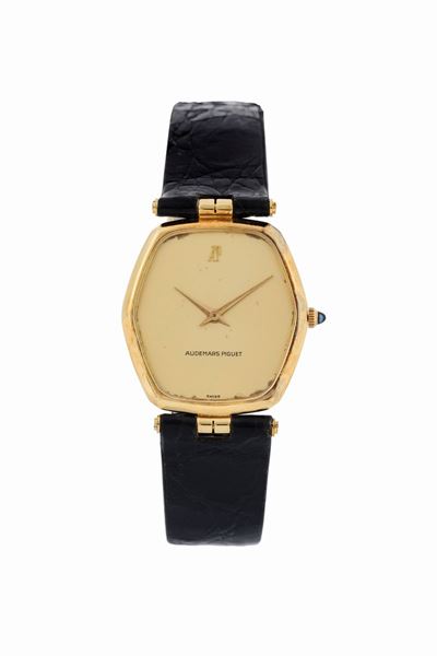 Audemars Piguet, Geneve. Orologio da Polso, in Oro Giallo 18k di Forma Esagonale con Fibbia Origi...