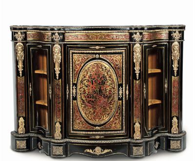 Credenza Scantonata Napoleone III in Legno Ebanizzato e Decoro in Metallo Dorato di Gusto Boulle,...