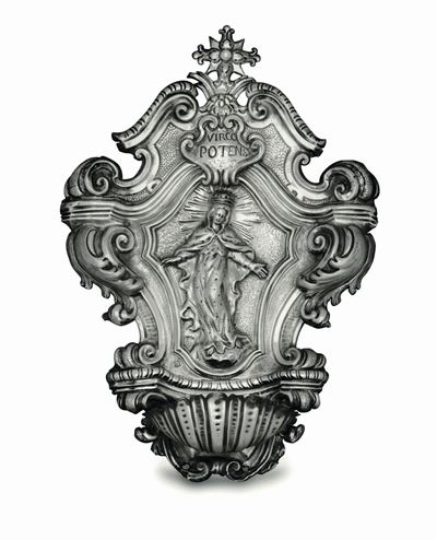 Acquasantiera in Argento Sbalzato e Cesellato con Raffigurazione della Vergine, Genova, Prima Met...