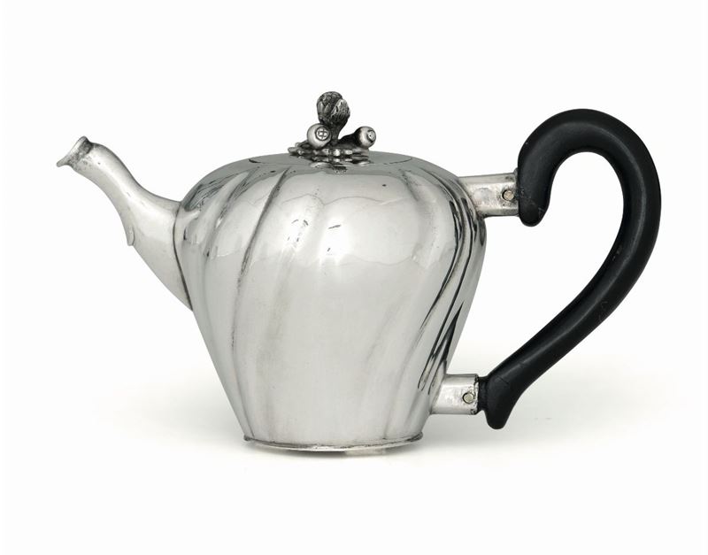 A teapot, J.C. Neuf, Ausburg, 1775-77  - Auction Collectors' Silvers - Cambi Casa d'Aste