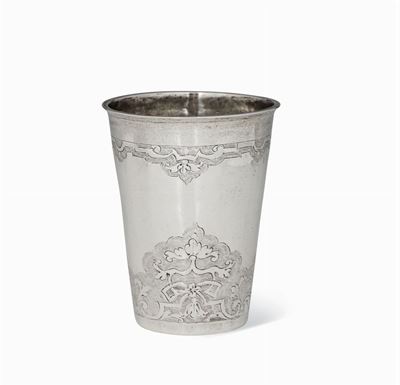 Bicchiere da Caccia in Argento Fuso, Sbalzato, Cesellato e Dorato. Germania Breslau 1727-1737, Ar...
