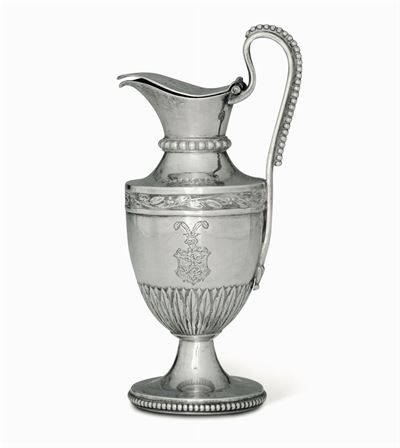 Versatoio in Argento Fuso, Sbalzato e Cesellato. Vienna 1795