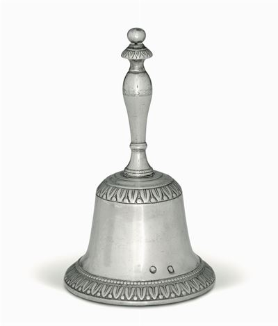 Campanello in Argento Fuso e Cesellato. Francia XIX Secolo