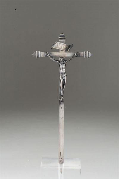 Crocifisso in Argento Fuso, Sbalzato e Cesellato. Genova XVI-XVII Secolo, Bollo della Torretta Se...