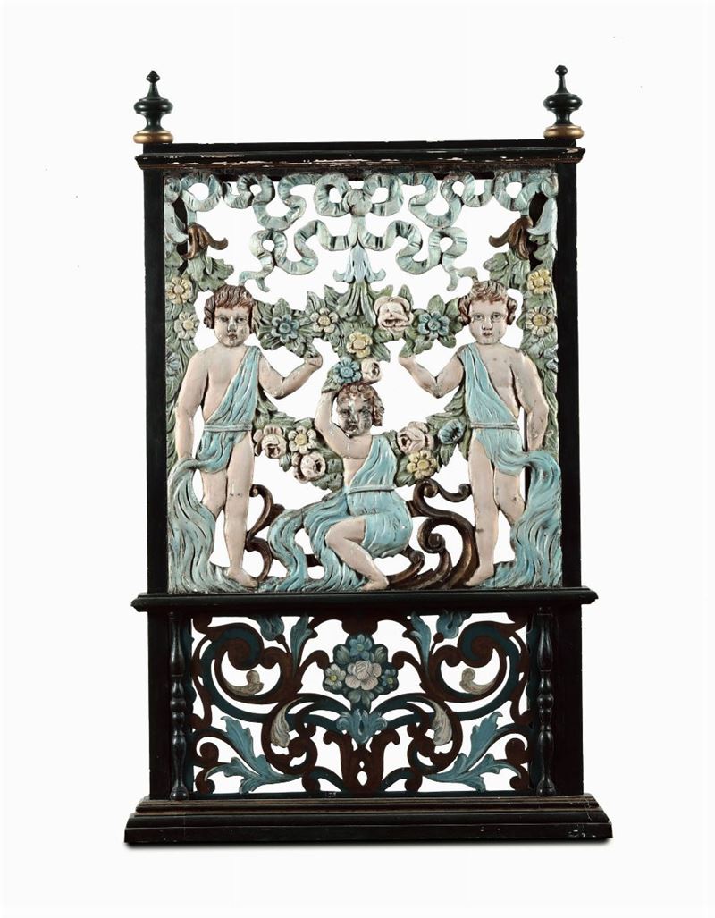 Paravento in legno intagliato, traforato e dipinto, XIX secolo  - Asta Arredi | Cambi Time - Cambi Casa d'Aste
