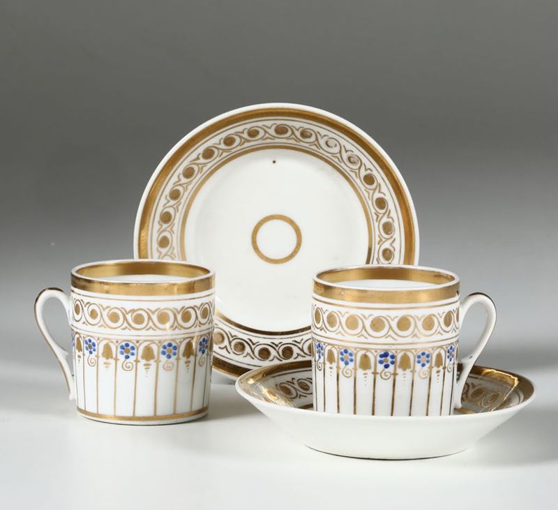 Coppia di tazze con piattino  Parigi, prima metà del XIX secolo  - Auction Ceramics and Antiquities - Cambi Casa d'Aste