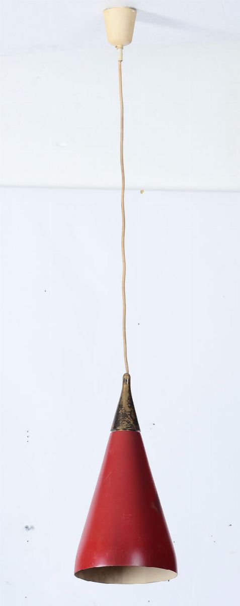 Due Lampadari in Ottone e Metallo Laccato.