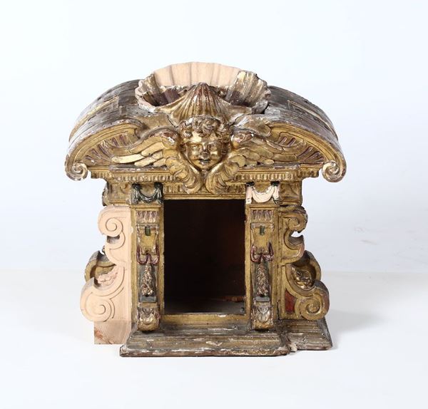 Tabernacolo in legno intagliato e dorato, XVIII secolo