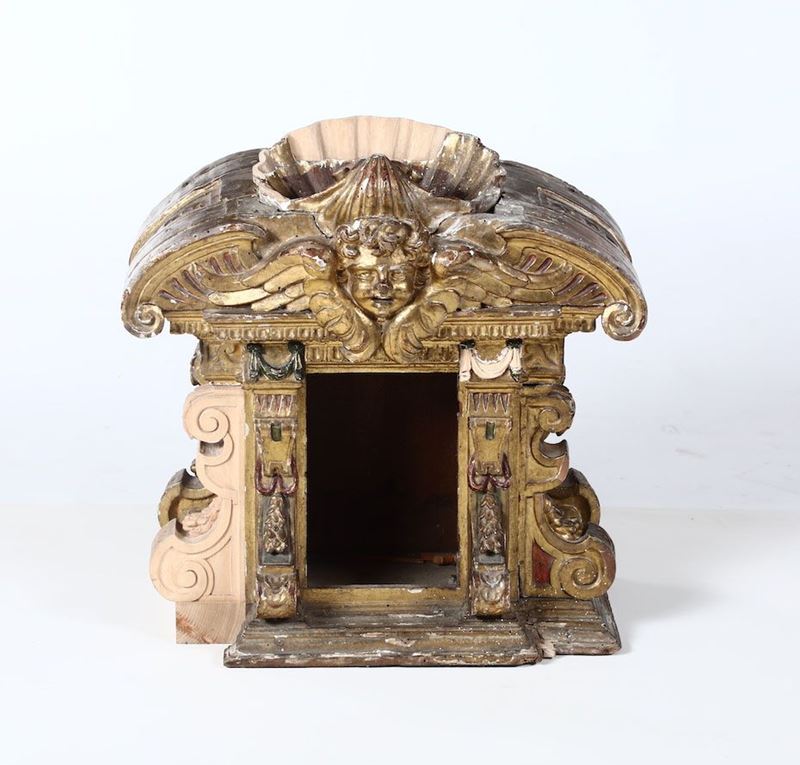 Tabernacolo in legno intagliato e dorato, XVIII secolo  - Auction Furniture - Cambi Casa d'Aste