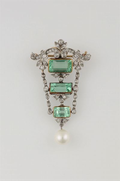 Marcus & Co. Spilla/pendente con Smeraldi, Diamanti e Perla
