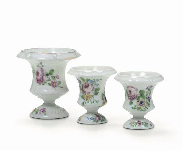 Tre piccoli vasi Francia, Mennecy, 1750-1760