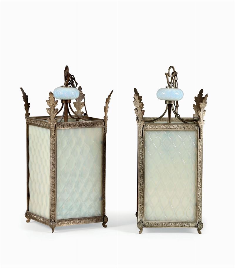 Gruppo di quattro lanterne in metallo dorato e vetri di Murano  - Auction Fine Art - Cambi Casa d'Aste