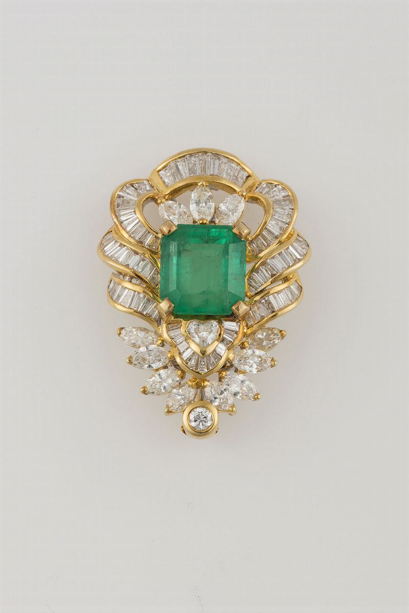 Pendente con smeraldo Colombia di ct 4,90 circa e diamanti taglio tepper, navette, brillante e cuore  - Asta Fine Jewels - Cambi Casa d'Aste