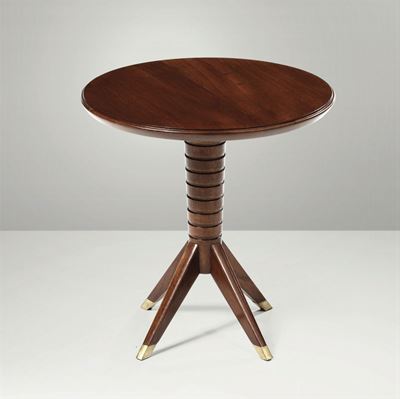 Tavolo Basso con Struttura in Legno e Puntali in Ottone.