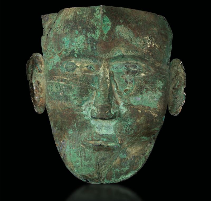 Maschera funeraria in bronzo argentato, Cina, Dinastia Liao (947-1125)  - Asta Fine Chinese Works of Art - Cambi Casa d'Aste