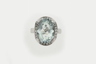 Anello con Acquamarina e Diamanti