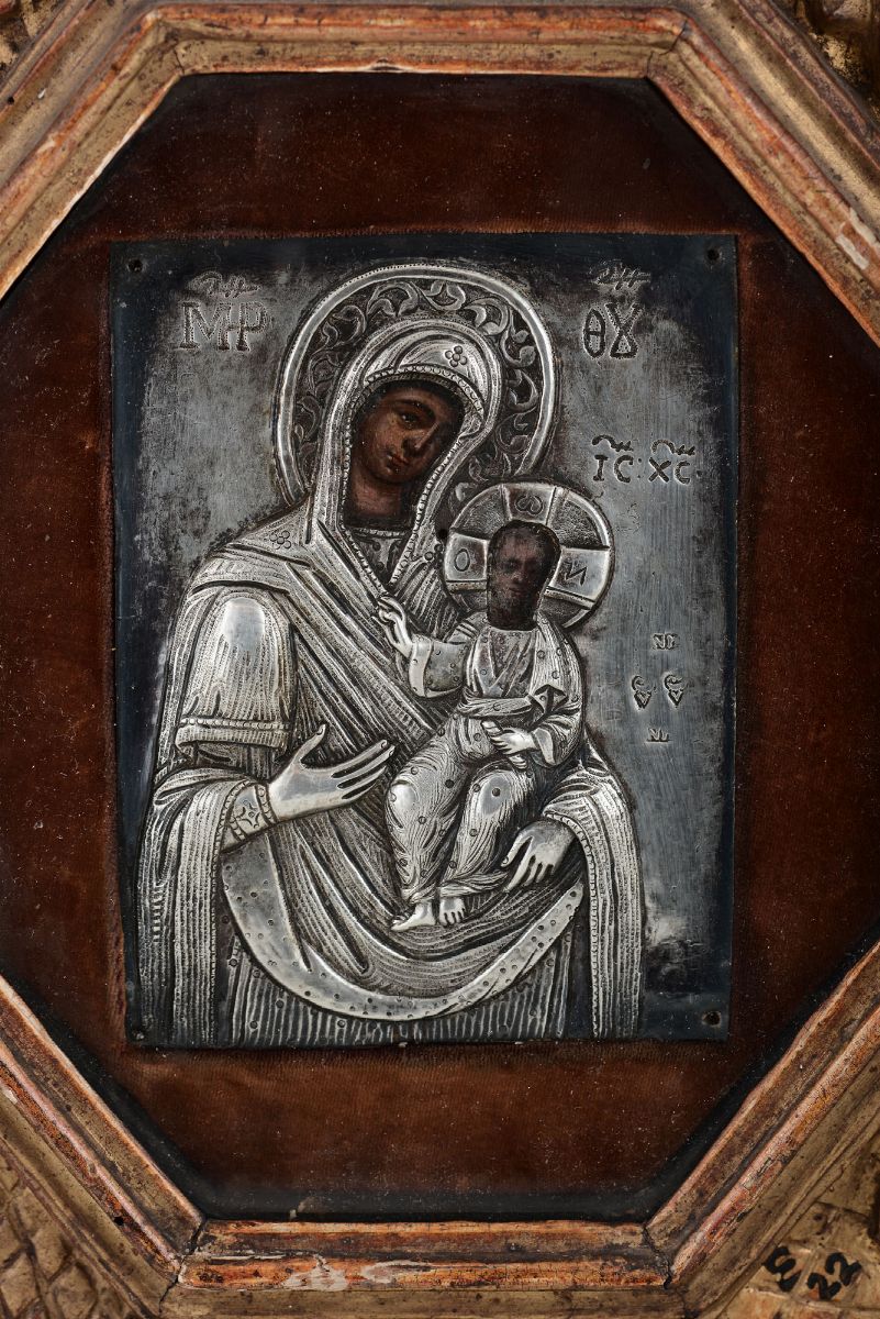 Piccola Icona Raffigurante Madonna con Bambino con Riza in Argento Sbalzato, Europa Centrale XIX ...