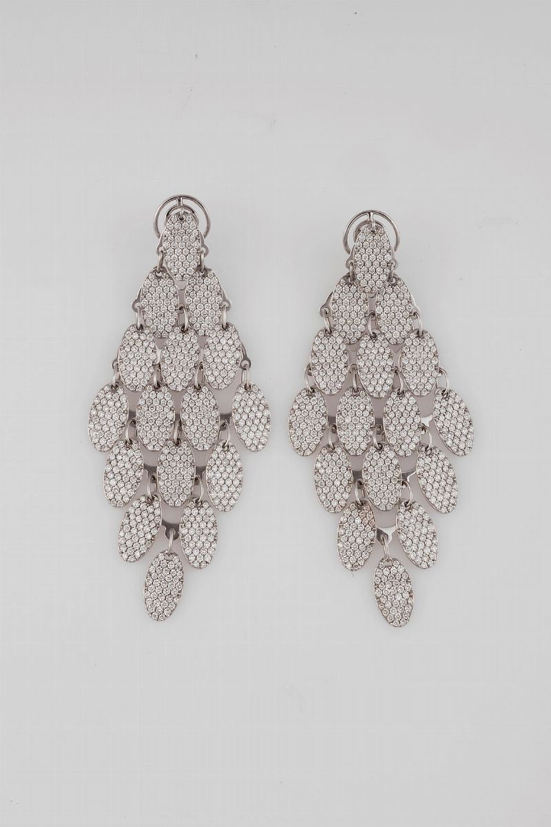 Pair of diamond pendent earrings  - Auction Jewels | Cambi Time - Cambi Casa d'Aste