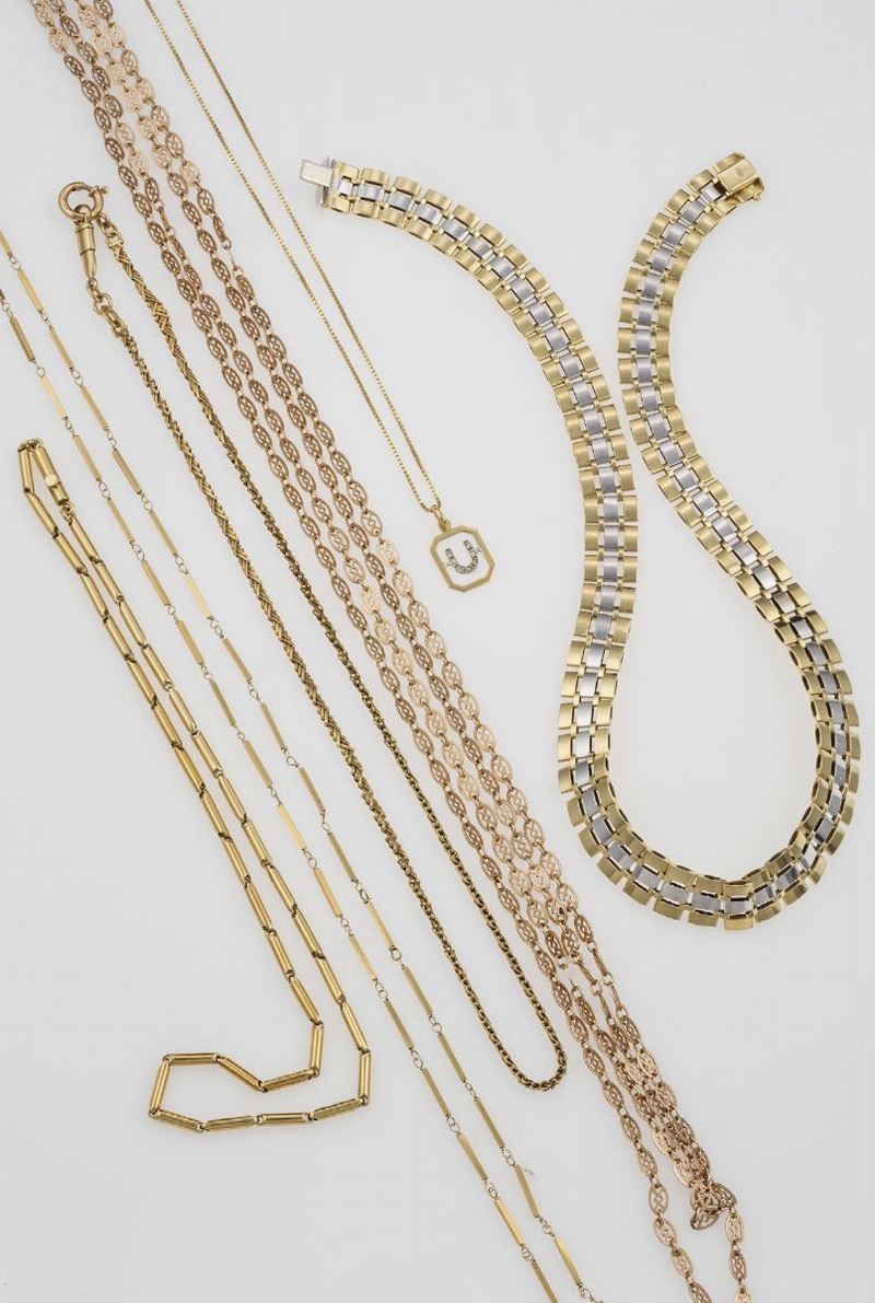 Six gold necklaces and one gold brooch  - Auction Jewels - Cambi Casa d'Aste