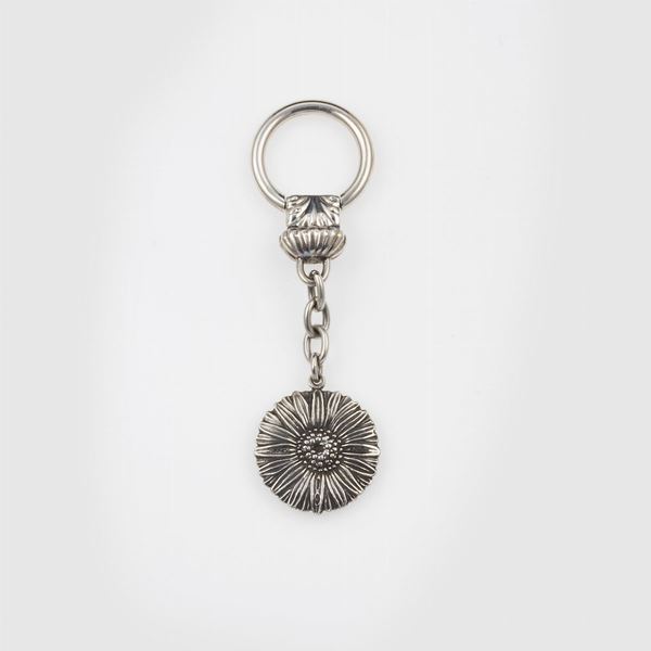 Sterling silver keychain. Signed Buccellati, fitted case