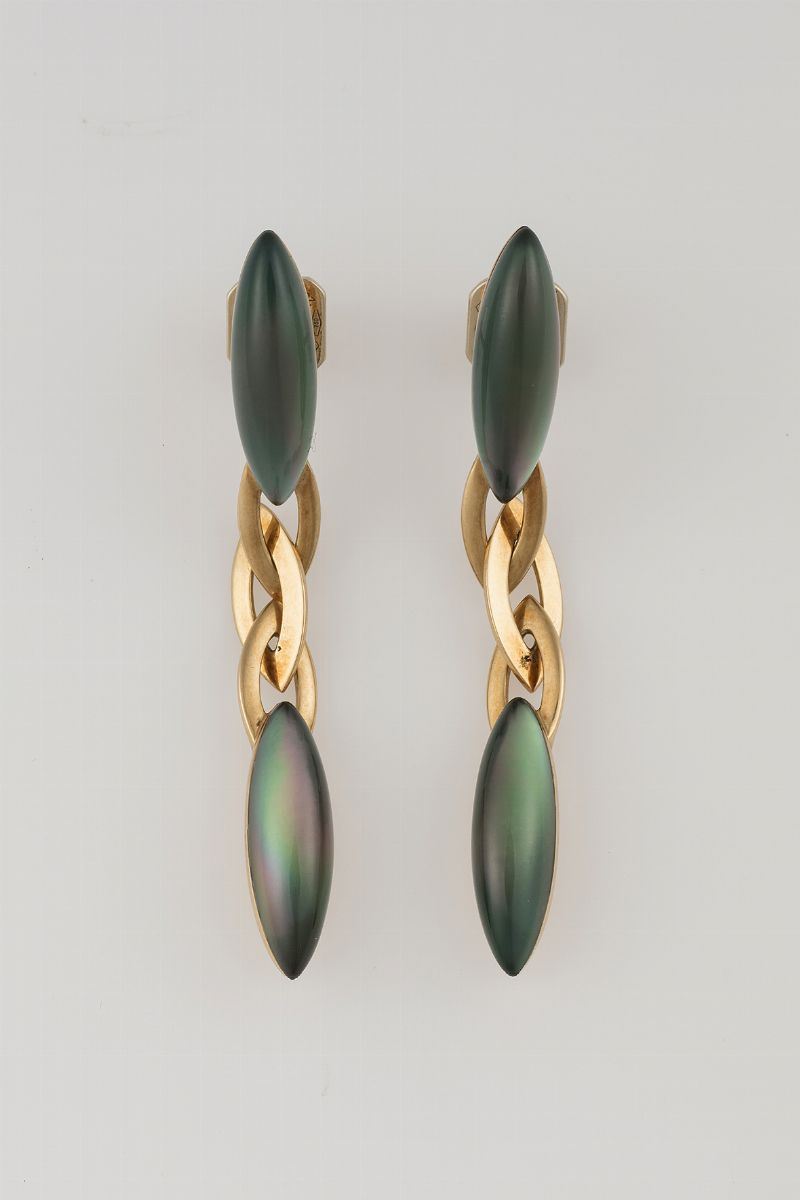 Pair of mother of pearl and rock crystal earrings. Signed Vhernier  - Auction Jewels - Cambi Casa d'Aste