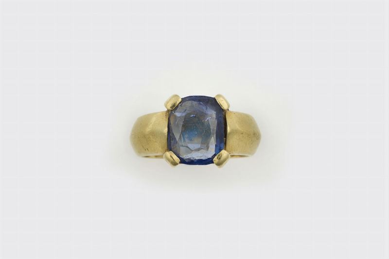 Sri Lankan sapphire, diamond and gold ring  - Auction Fine Jewels - Cambi Casa d'Aste