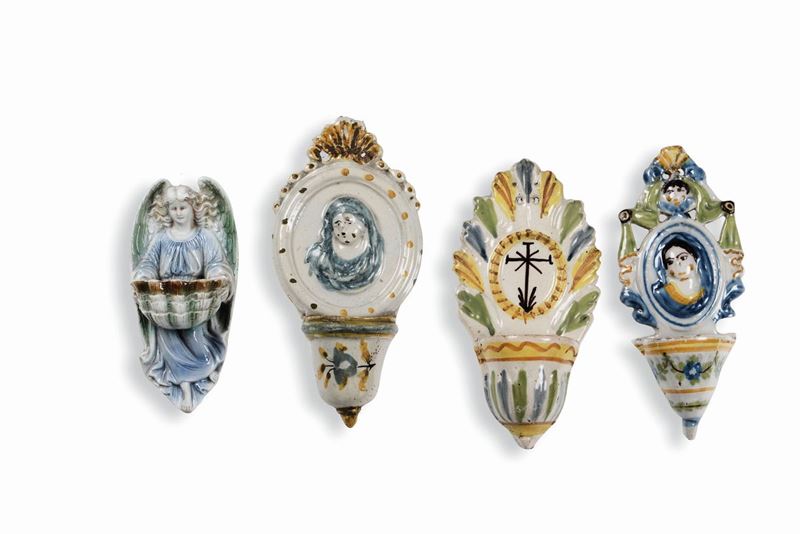 Quattro acquasantiere Italia settentrionale, XIX-XX secolo  - Auction Majolica and Porcelain - Cambi Casa d'Aste