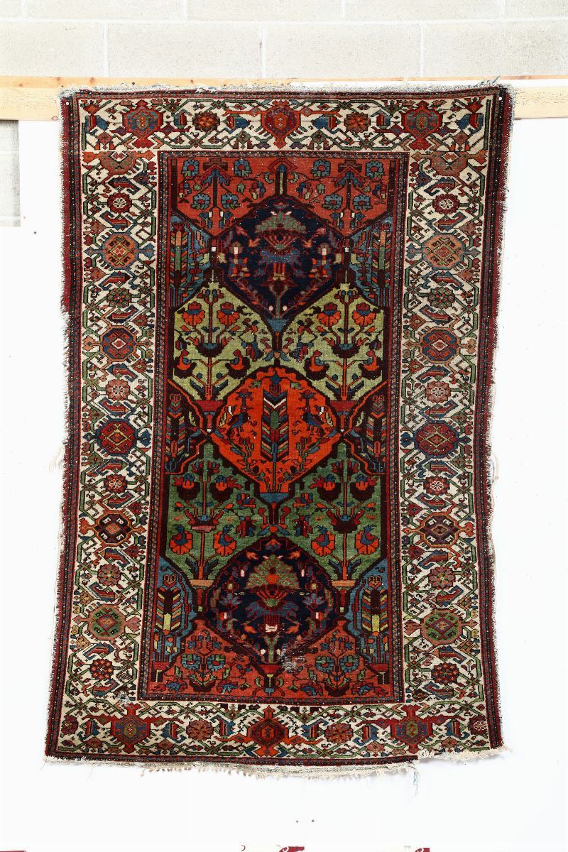 Tappeto Baktiary, Persia inizio XX secolo  - Auction Furniture - Cambi Casa d'Aste
