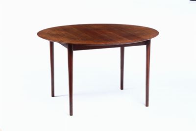 Hans J. Wegner