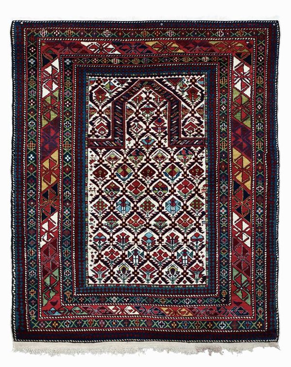 A Shirvan rug, Caucasus early XX century, cm 127x103
