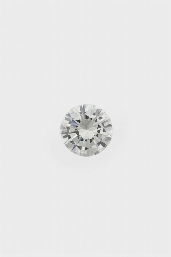Circular-cut diamond weighing 6.20 carats